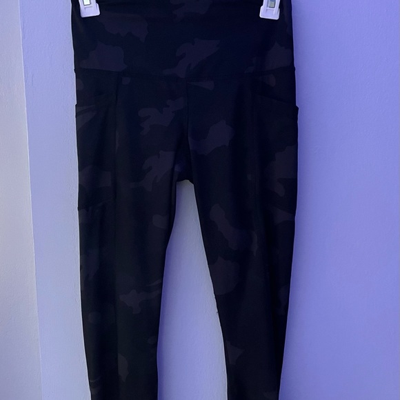 90 degree by reflex camo leggings - Picture 1 of 3